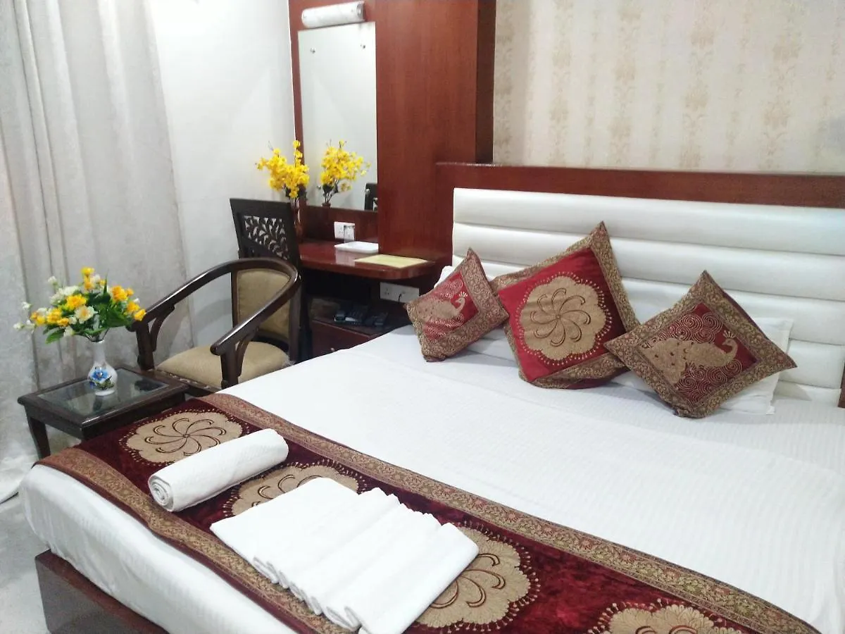 Hotel Midcity Varanasi