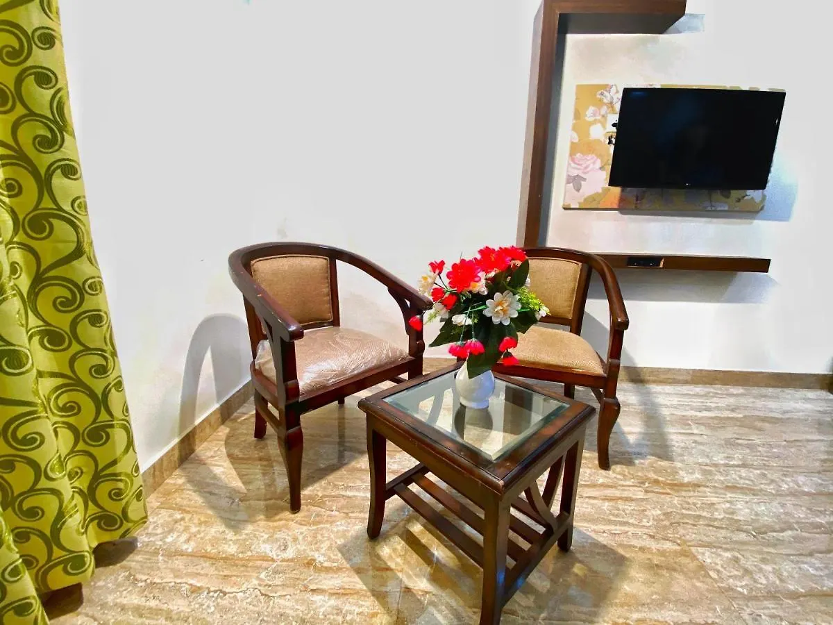 Hotel Midcity Varanasi