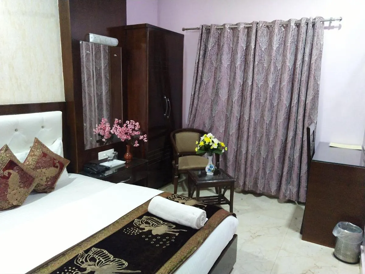 Hotel Midcity Varanasi